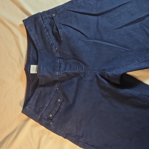 Time and Tru Maternity Jeans Size Small - Picture 3 of 7